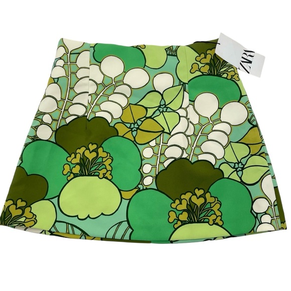 Zara Dresses & Skirts - ❣️HP❣️NWT Zara Mini Skirt Medium Green Multi